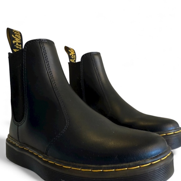Dr. Marten Big girl Size 4 - Picture 1 of 7
